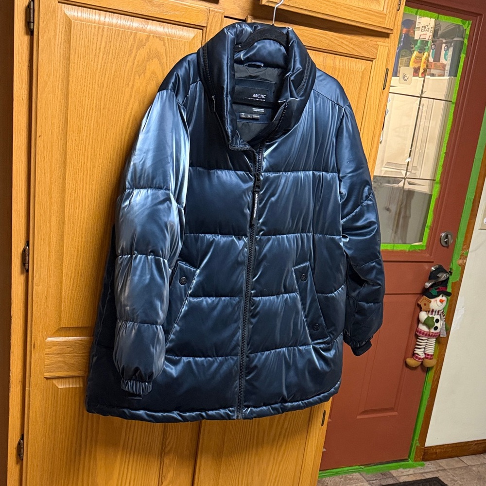 Women's Navy Puffer Jacket